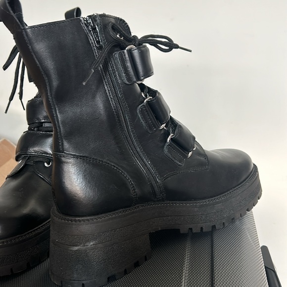 NEW FREE PEOPLE Emmet Emmit Strap Lace-Up Boot Black Leather - Picture 12 of 12